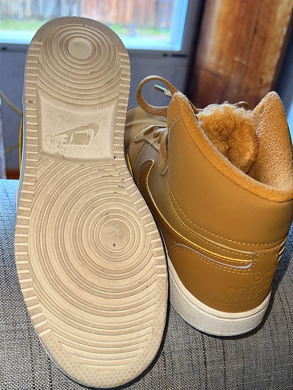 Nike Air Force 1 High Wheat/Flax – Talla 8